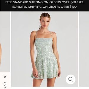 XS JULIANNA SLEEVELESS
SEQUIN PARTY DRESS from charming lady.